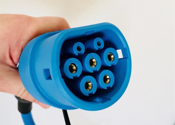 Typ 2-Stecker (Fahrzeugseite)